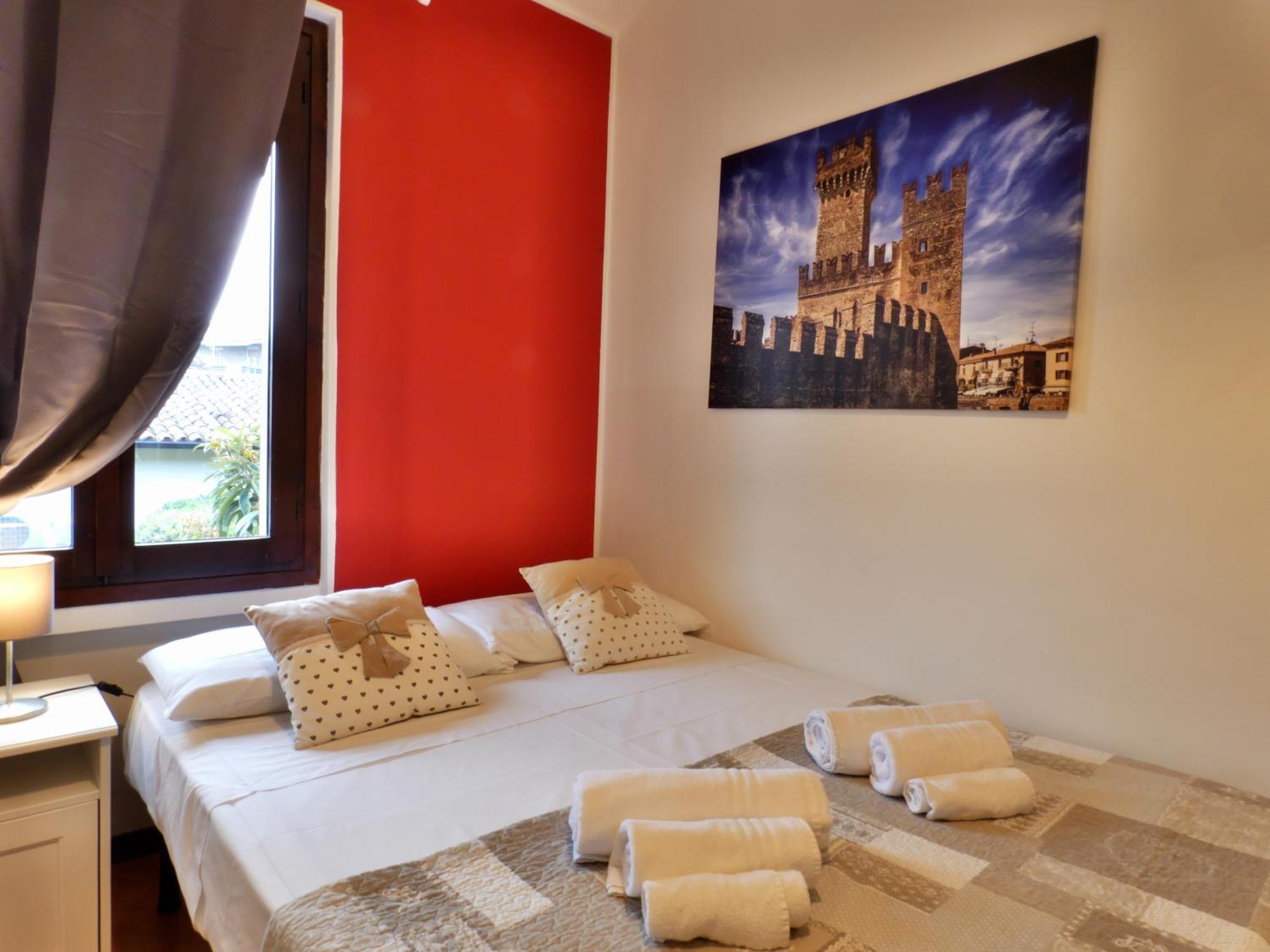Apartamento Garden Sweet House Desenzano Desenzano del Garda Exterior foto