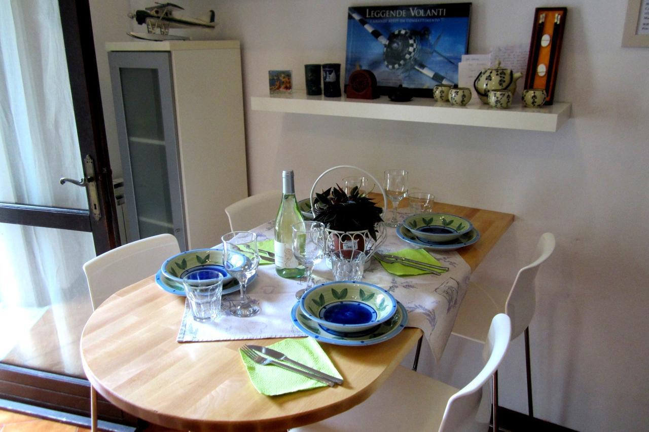 Apartamento Garden Sweet House Desenzano Desenzano del Garda Exterior foto